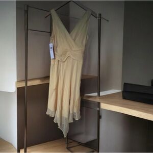 London Times Yellow Sleeveless Silk Party/Evening Dress - Size 6 - Never Worn.